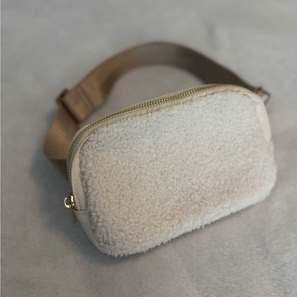 Cozy Sherpa Crossbody Bag - Cream